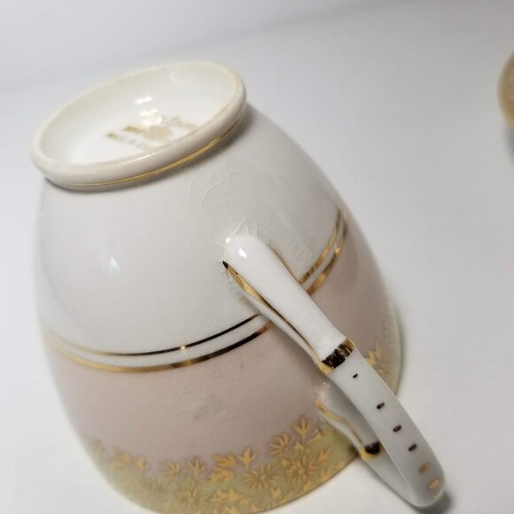 Vintage Royal Stafford tea cup and saucer gold bone china made in England - Picture 6 of 9